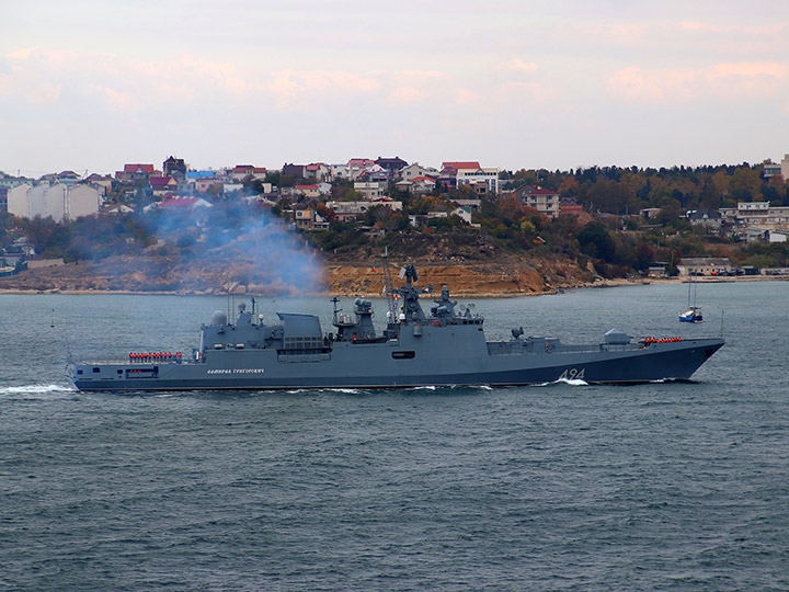 Frigate Admiral Grigorovich returns to Sevastopol Harbor