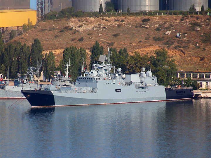 Frigate Admiral Makarov and rescue vessel EPRON of the Black Sea Fleet of the Russian Federation