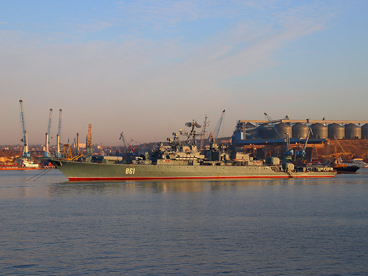 RFS 861 Ladny frigate, Sevastopol Harbor