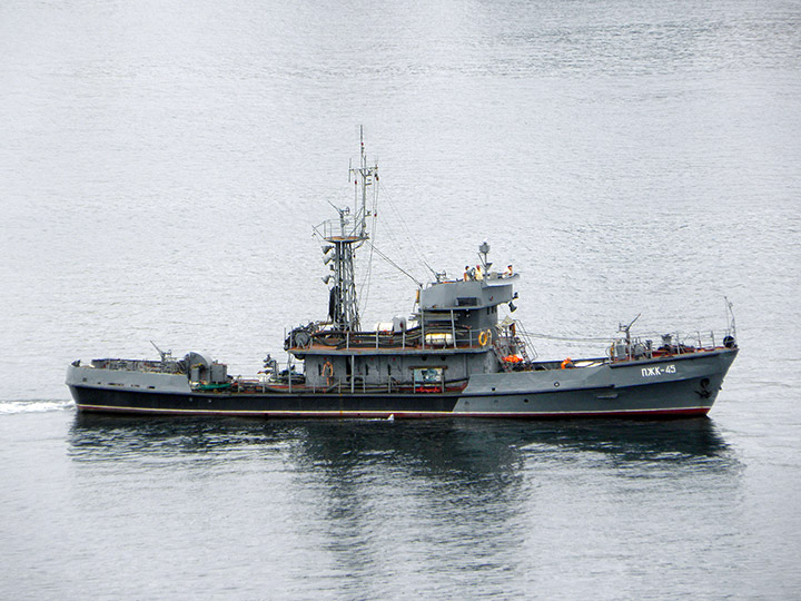 Противопожарный катер "ПЖК-45" на репетиции Военно-морского парада