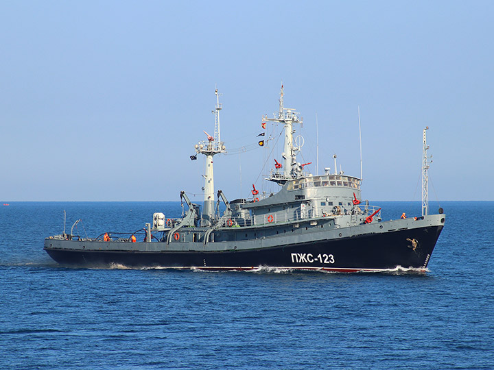 Противопожарное судно "ПЖС-123" Черноморского флота России