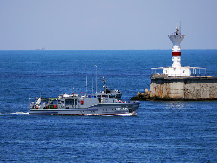 Diving Boat RVK-1045, Black Sea Fleet