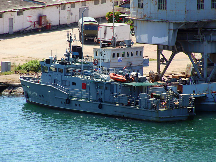 Рейдовый водолазный катер РВК-1112 Черноморского флота в Севастополе