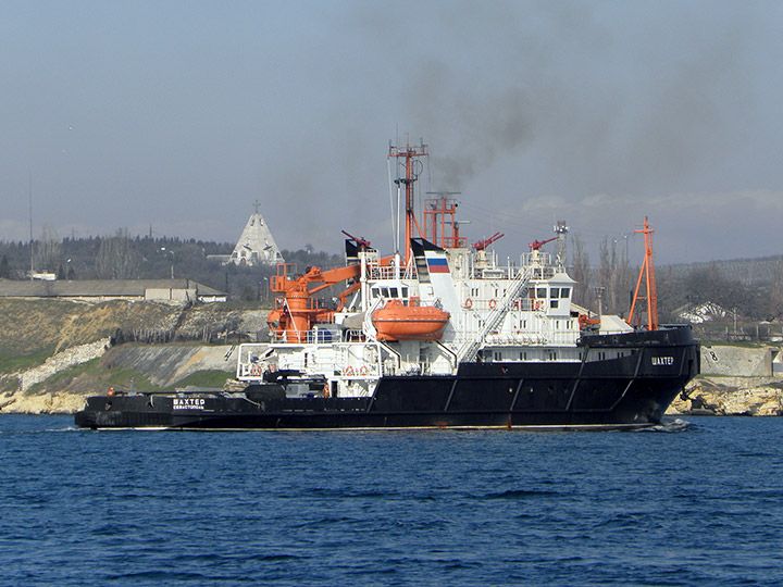 Спасательное буксирное судно "Шахтер" пр.712