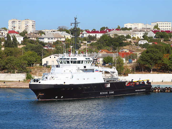 Rescue Tug Spasatel Vasily Bekh