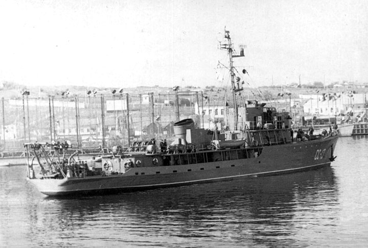 Спасательное судно "СС-13" Черноморского Флота