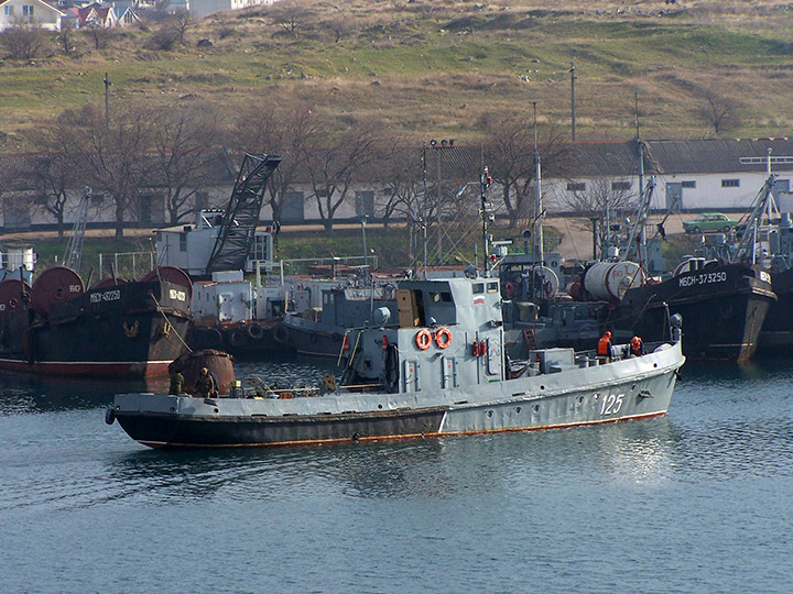 Seagoing Diving Vessel VM-125