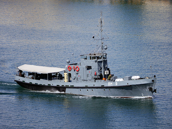 Водолазное морское судно "ВМ-9" проекта 522
