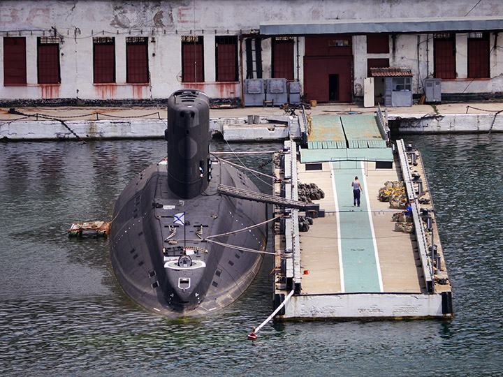 Подводная лодка "Новороссийск" - кормовой ракурс