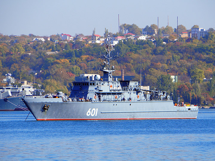 Seagoing Minesweeper Ivan Antonov in the bay of Sevastopol