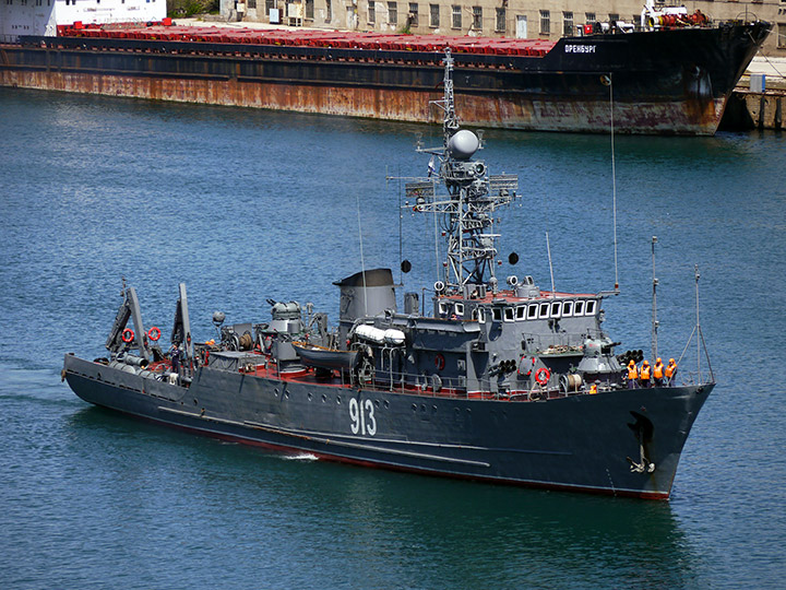 Seagoing Minesweeper Kovrovets, Black Sea Fleet