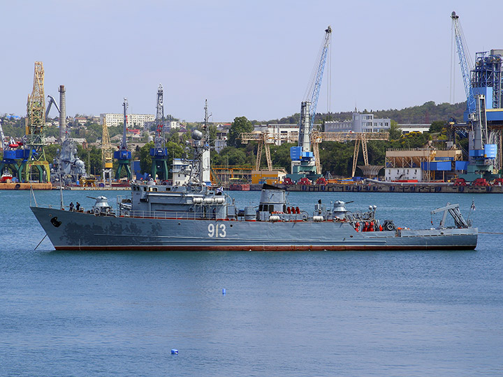 Seagoing Minesweeper Kovrovets, Black Sea Fleet