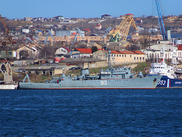 Seagoing Minesweeper Kovrovets, Black Sea Fleet