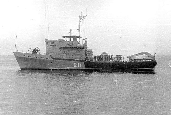 Рейдовый тральщик "РТ-583" Черноморского Флота