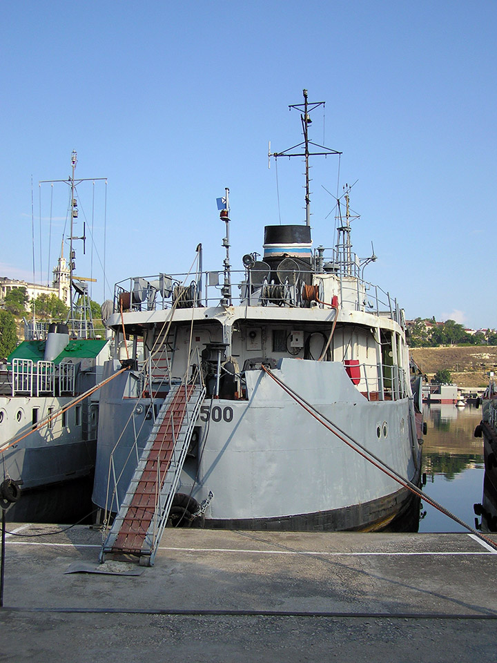 Базовое наливное судно БНС-16500 Черноморского флота