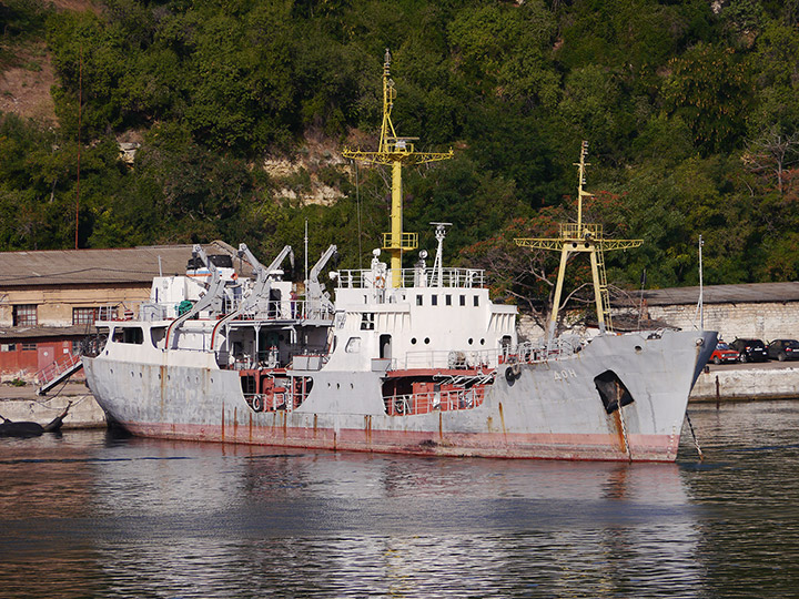 Малый морской танкер "Дон" - день спуска флага вспомогательного флота