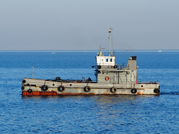 Нефтемусоросборщик "MУС-277" Черноморского флота на ходу