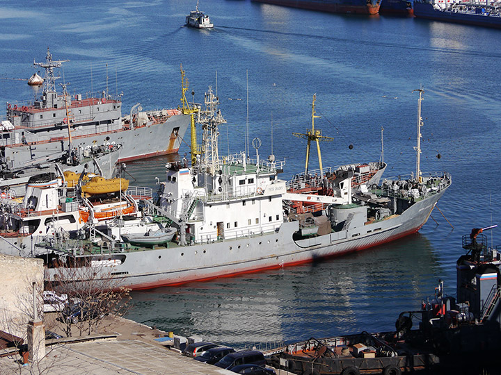 Ecological Monitoring Vessel Petr Gradov