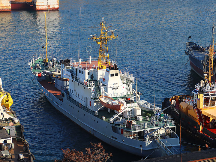 Ecological Monitoring Vessel Petr Gradov