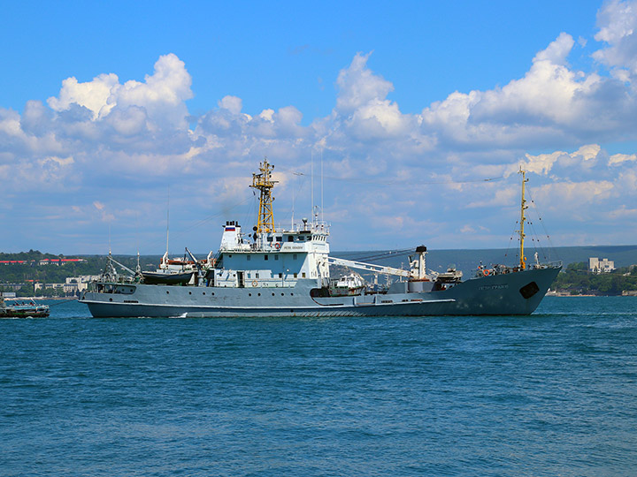 Ecological Monitoring Vessel Petr Gradov