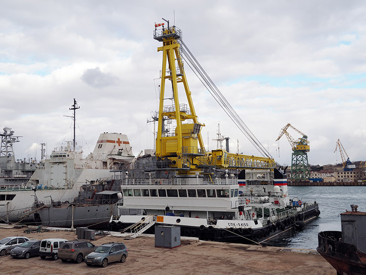 Self-Propelled Floating Crane SPK-54150, Black Sea Fleet