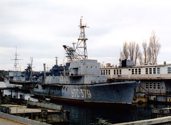 Учебно-тренировочное судно "УТС-379" Черноморского флота