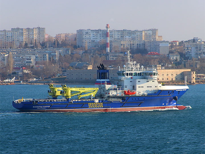 Logistics Support Vessel Vsevolod Bobrov and the Makhaylovskaya Battery, Sevastopol